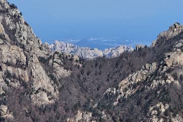 Rocky peaks above the East Sea seen from a Seoraksan trail